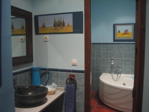 Casa Rural El Linaje De Los Cinco Sombreros Gallegos De San Vicente Cameră foto